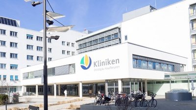 Außenansicht Klinikum Kaufbeuren - Kliniken Ostallgäu-Kaufbeuren 