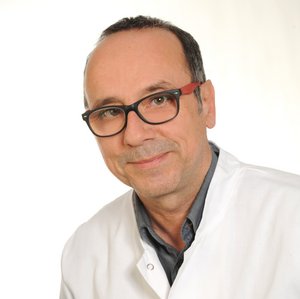 Porträt von Markus Hörmann, Kommissarischer Chefarzt, Facharzt für Urologie und spezielle urologische Chirurgie am Sana Klinikum Coburg der Sana Kliniken Oberfranken