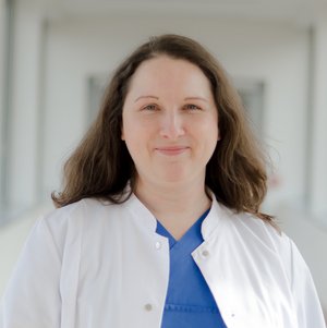 Claudia Fasarakis Porträtfoto von Claudia Fasarakis, Psychologin des Psychologischen Fachdienstes im Sana Klinikum Borna