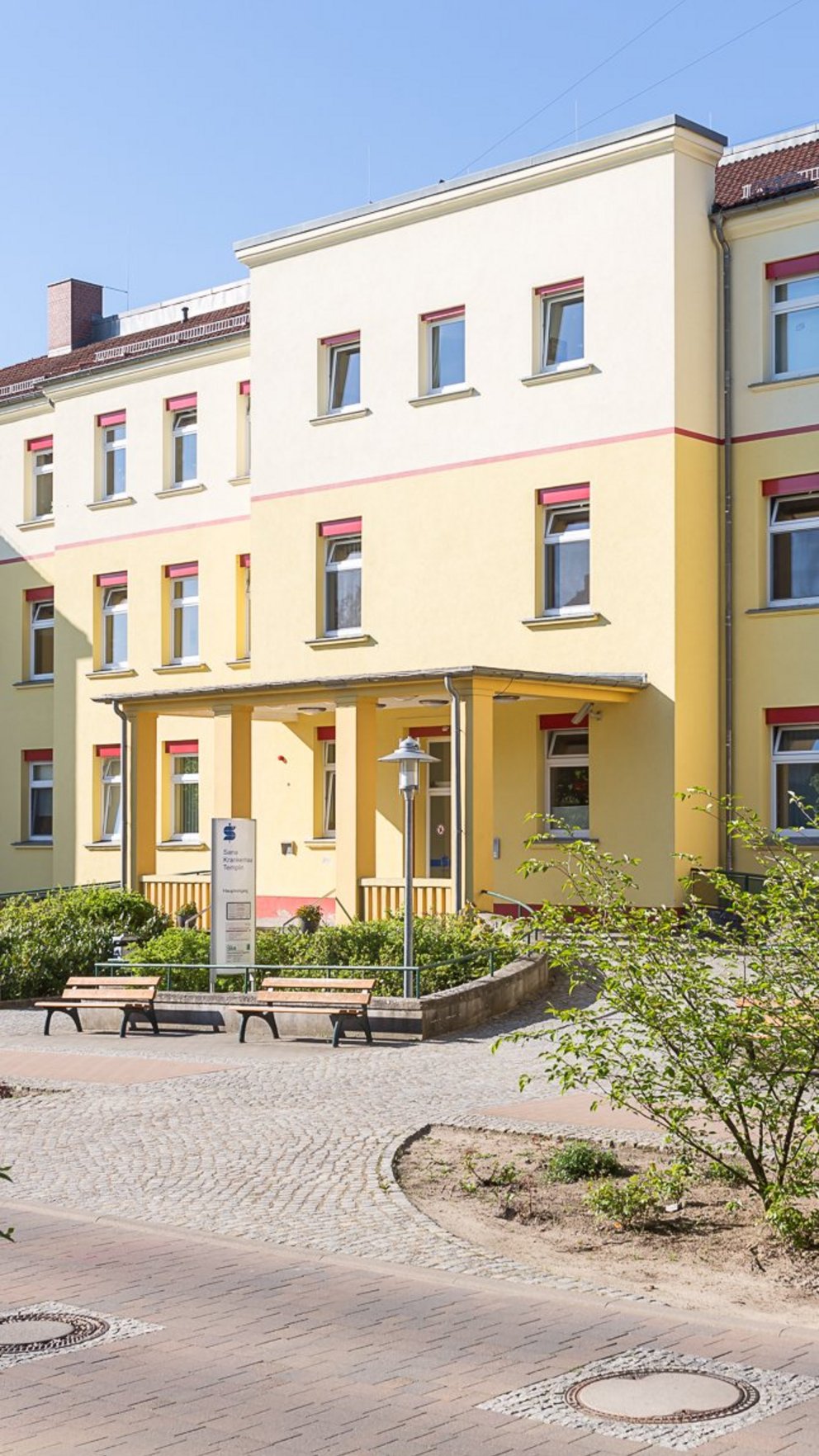 Sana Krankenhaus Templin Außenansicht