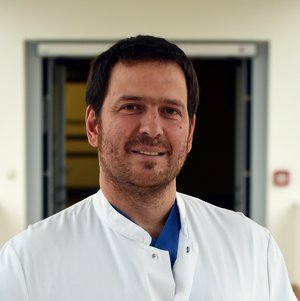 Dr. med. Uwe Halfwassen