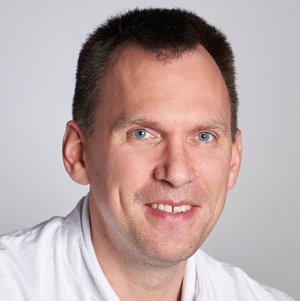 Dr. med. André Knust