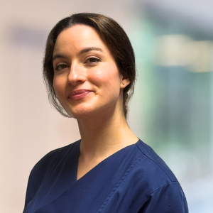 Porträtfoto Viktoria Abdel Hay, Physiotherapeutin am Sana Klinikum Gerresheim 