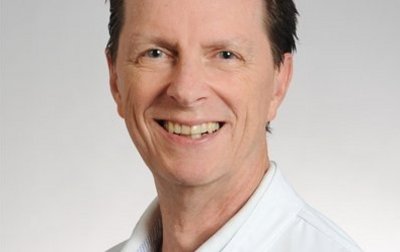 Porträt von Prof. Dr. med. Johannes Kraft, Chefarzt für Geriatrie und Palliativmedizin am Klinikum Coburg der Sana Kliniken Oberfranken.