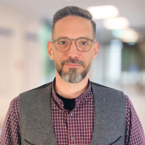 Porträtfoto Christoph Conczorowski, Freigestelltes Mitglied des Betriebsrates der Sana Kliniken Düsseldorf