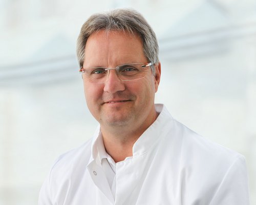 Dr. med. Oec. med. Knut Müller