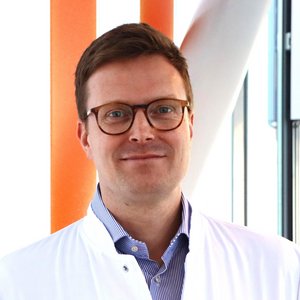 Portraitfoto von Professor Dr. Philipp Störmann