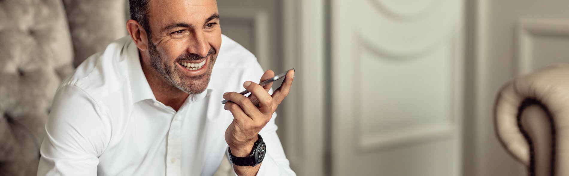 Geschäftsmann am Handy