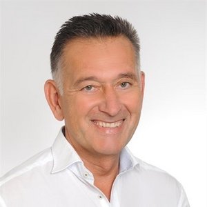 Porträt von Dr. med. Harald-Hans Altmann, Leitung Chefarzt, Facharzt für Frauenheilkunde und Geburtshilfe am Sana Klinikum Coburg der Sana Kliniken Oberfranken