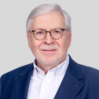 Dr. med Michael Gross Porträtfoto von Dr. med Michael Gross, Facharzt für Allgemeinmedizin und Innere Medizin im Sana MVZ Rhein-Mosel
