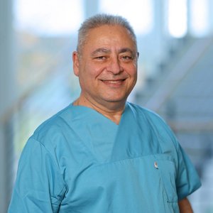 Maher El-Kaissi, Chefarzt Gynäkologie und Geburtshilfe der Sana Kliniken Niederlausitz, Porträt