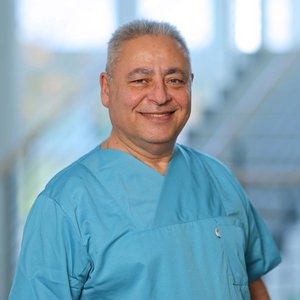 Maher El-Kaissi, Chefarzt Gynäkologie und Geburtshilfe der Sana Kliniken Niederlausitz, Porträt