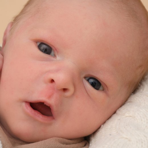 Babygaleriebild von Theo, geboren am 15.04.2026 im Sana Klinikum Hof