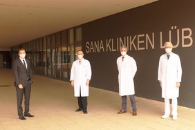 Übergabe des Chefarztposten mit Geschäftsführer Dr. Christian Frank, Ärztlichem Direktor PD Dr. Matthias J. Bahr und den beiden Chefärzten PD Dr. Füllhase sowie Dr. Dann