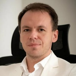 Porträt von Dr. med. Yuriy Bychkov, Facharzt für Kardiologie im Sana MVZ Rhein-Mosel.