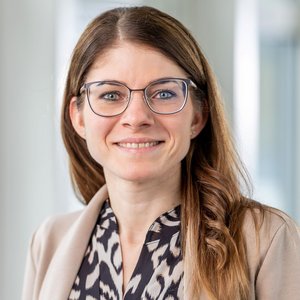 Porträt Rebecca Weidmann Sekretariat Brustkrebszentrum, Anmeldung vorstationäre Brustsprechstunde