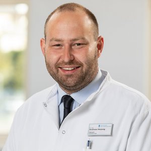 Dr. Andreas Harjung  Facharzt für Visceralchirurgie Notfallmedizin